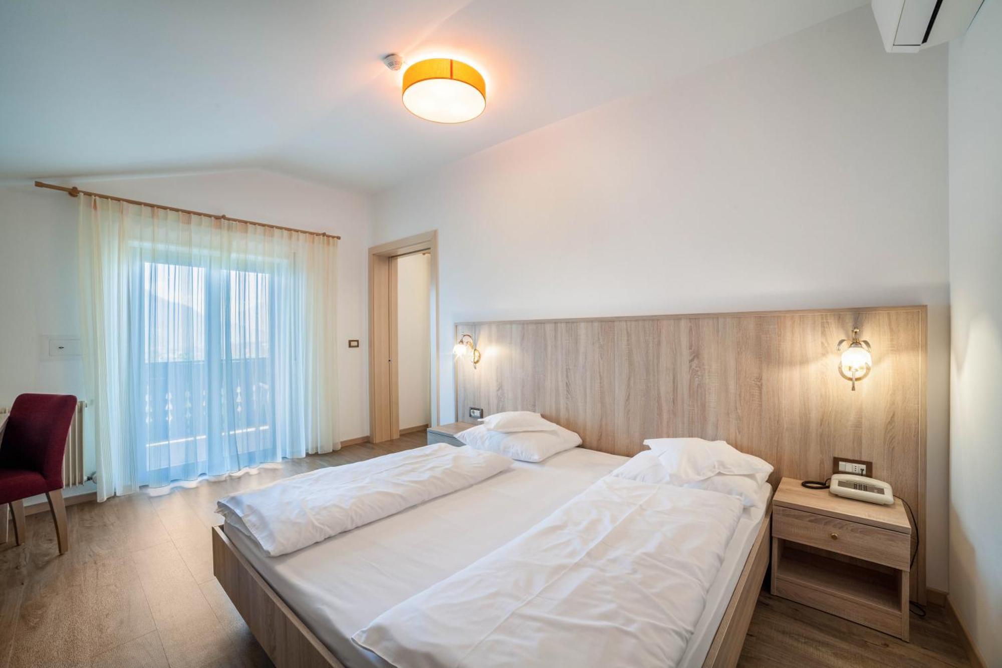 Hotel-Garni Appartement Gartenheim เชนนา ภายนอก รูปภาพ