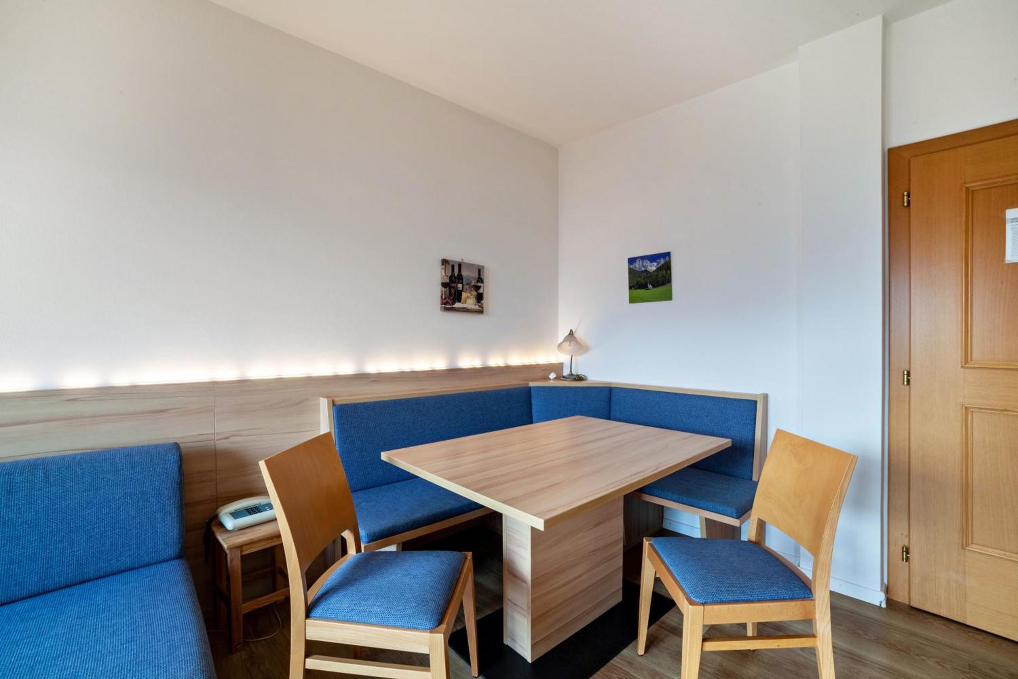 Hotel-Garni Appartement Gartenheim เชนนา ภายนอก รูปภาพ