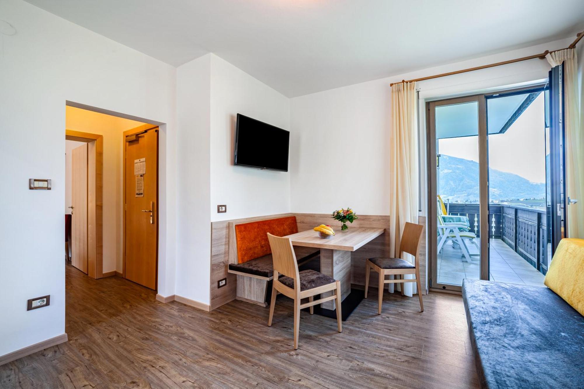 Hotel-Garni Appartement Gartenheim เชนนา ภายนอก รูปภาพ