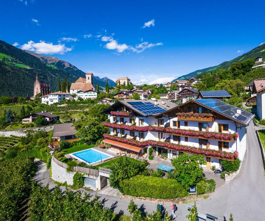 Hotel-Garni Appartement Gartenheim เชนนา ภายนอก รูปภาพ